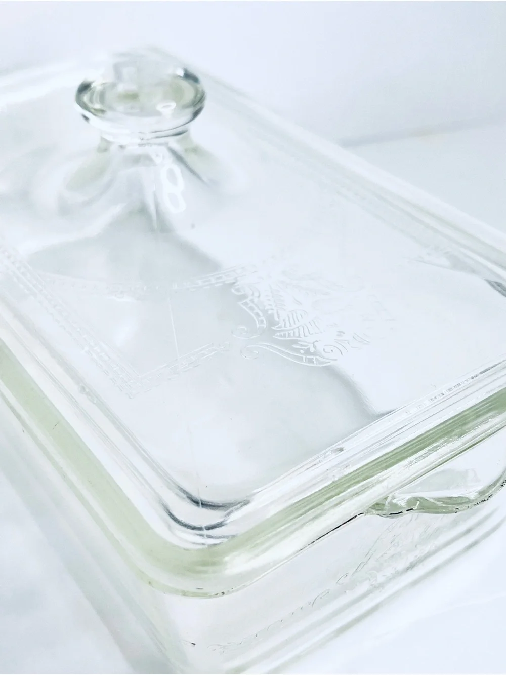 Vintage Glasbake 254 Refrigerator Dish Clear Glass Embossed Lid 1.5 Qt USA